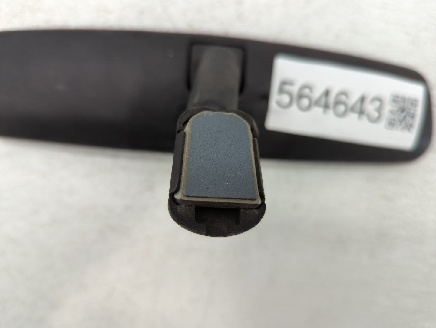 2001 Ford Mustang Interior Rear View Mirror Replacement OEM P/N:E8011083 Fits OEM Used Auto Parts - Oemusedautoparts1.com