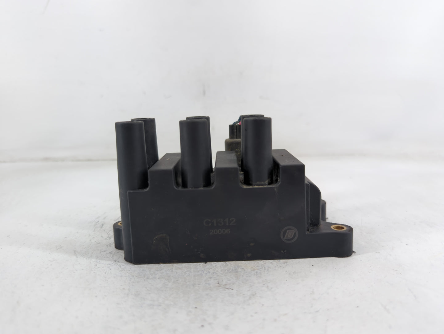 2001 Ford Mustang Engine Ignition Distributor OEM P/N:20006 C1312 Fits OEM Used Auto Parts - Oemusedautoparts1.com