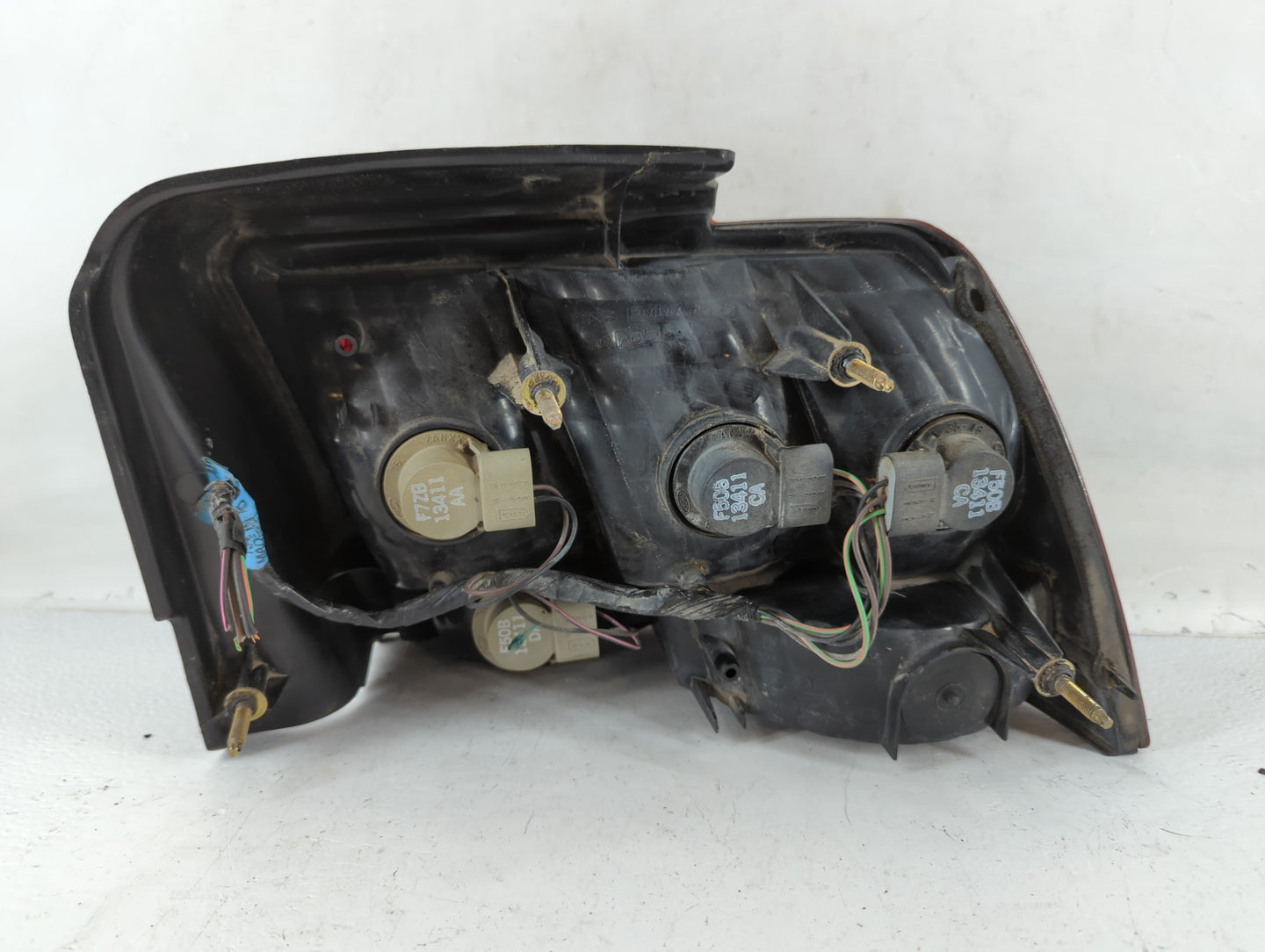 1999-2001 Ford Mustang Tail Light Assembly Passenger Right OEM P/N:13410AB Fits Fits 1999 2001 OEM Used Auto Parts - Oemused