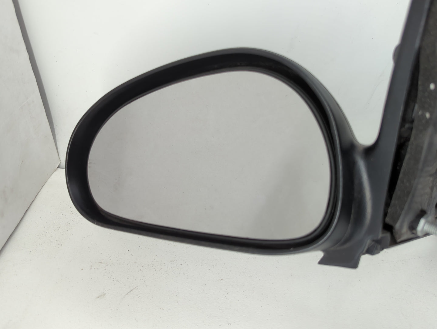 1999-2004 Ford Mustang Passenger Right Side View Manual Door Mirror - Oemusedautoparts1.com