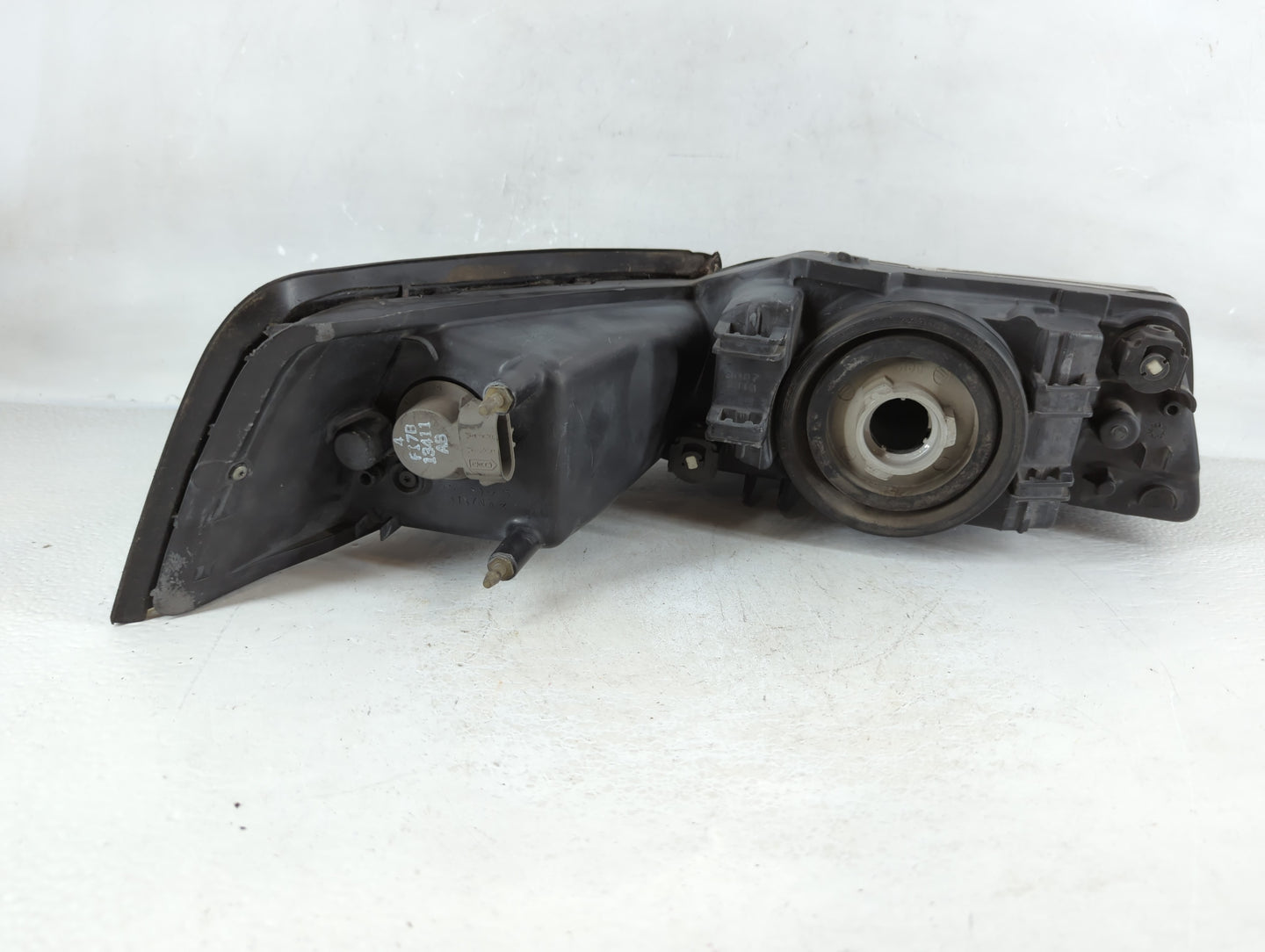 2001-2004 Ford Mustang Driver Left Oem Head Light Headlight Lamp - Oemusedautoparts1.com