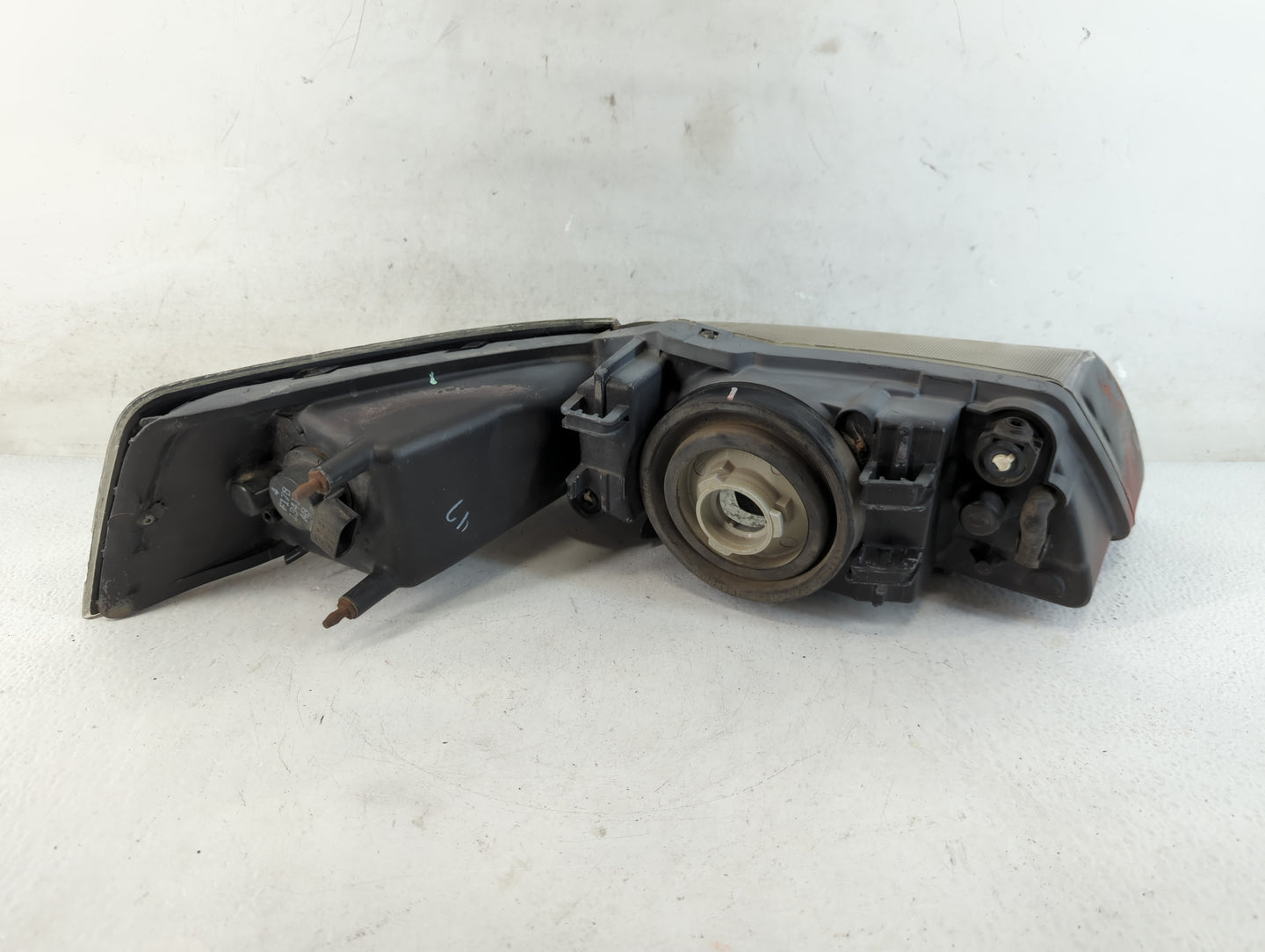 2001-2004 Ford Mustang Driver Left Oem Head Light Headlight Lamp - Oemusedautoparts1.com