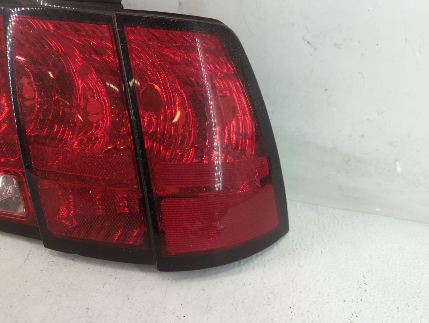 1999-2004 Ford Mustang Tail Light Assembly Passenger Right OEM Fits Fits 1999 2000 2001 2002 2003 2004 OEM Used Auto Parts -