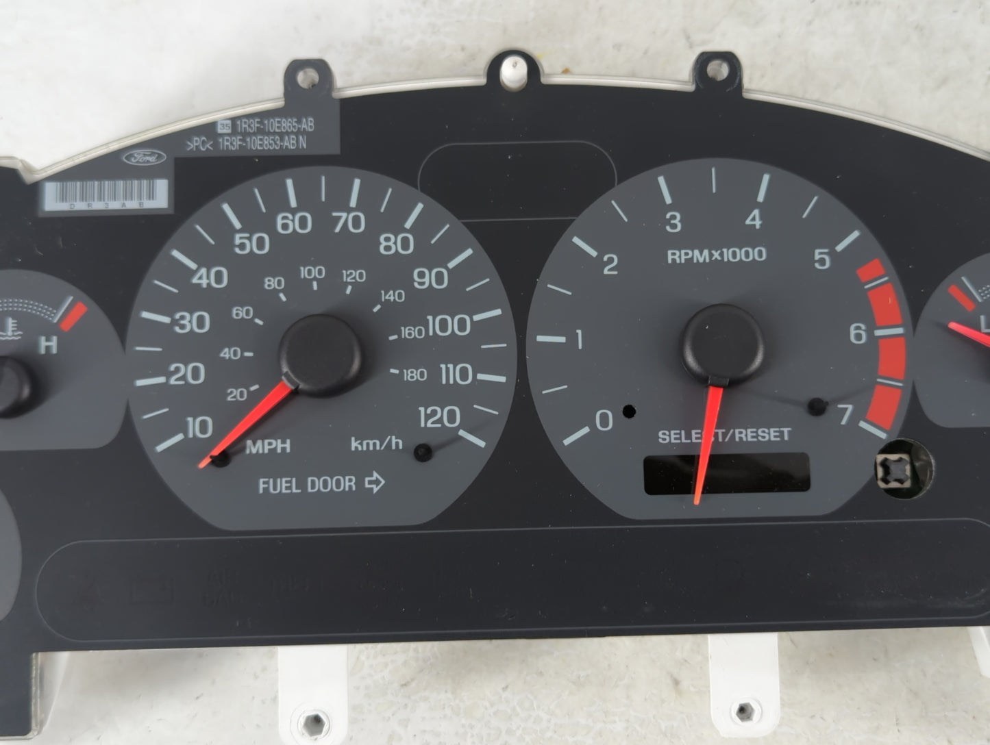 2001-2002 Ford Mustang Instrument Cluster Speedometer Gauges Fits Fits 2001 2002 OEM Used Auto Parts - Oemusedautoparts1.com
