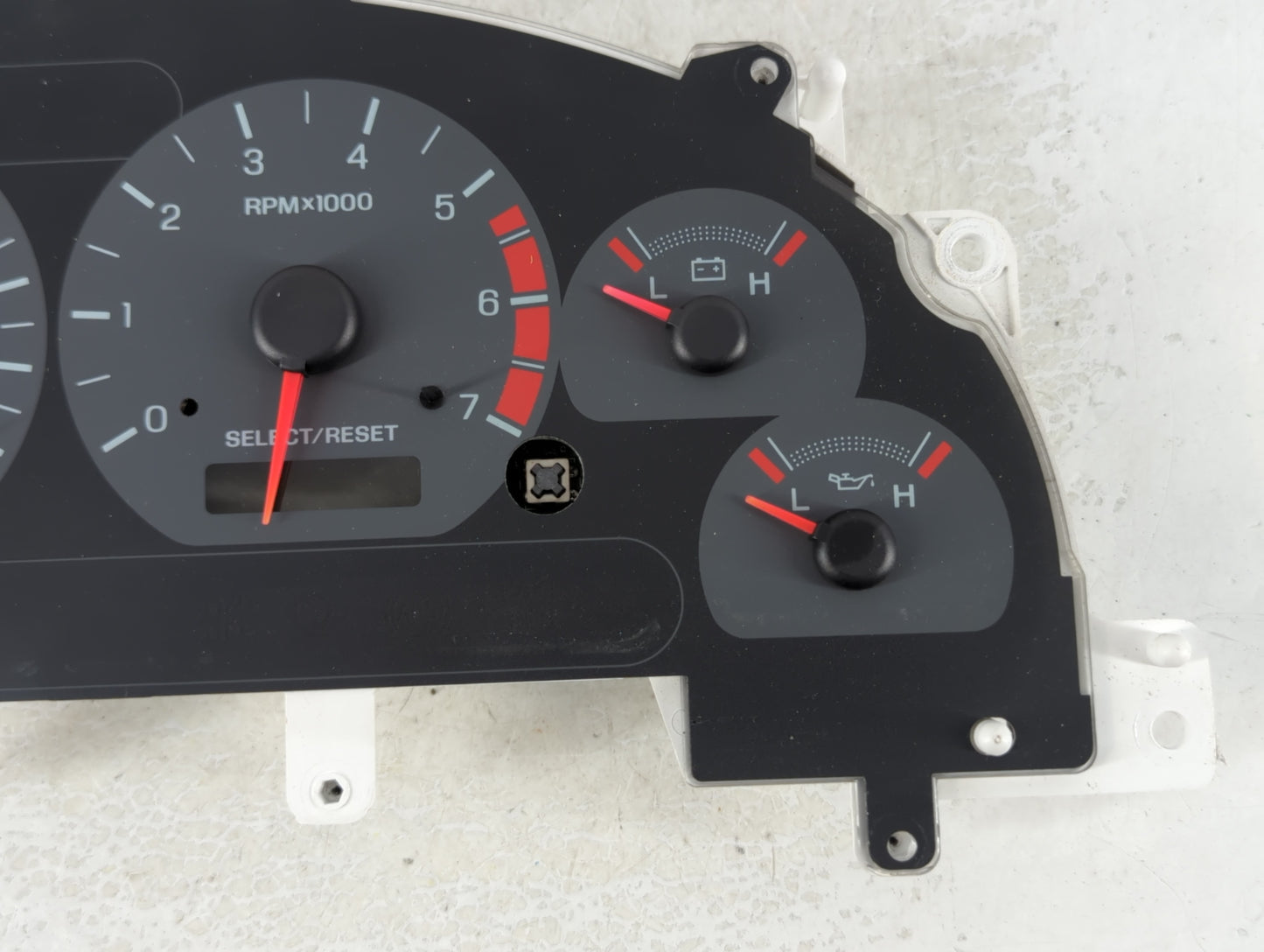 2001-2002 Ford Mustang Instrument Cluster Speedometer Gauges Fits Fits 2001 2002 OEM Used Auto Parts - Oemusedautoparts1.com