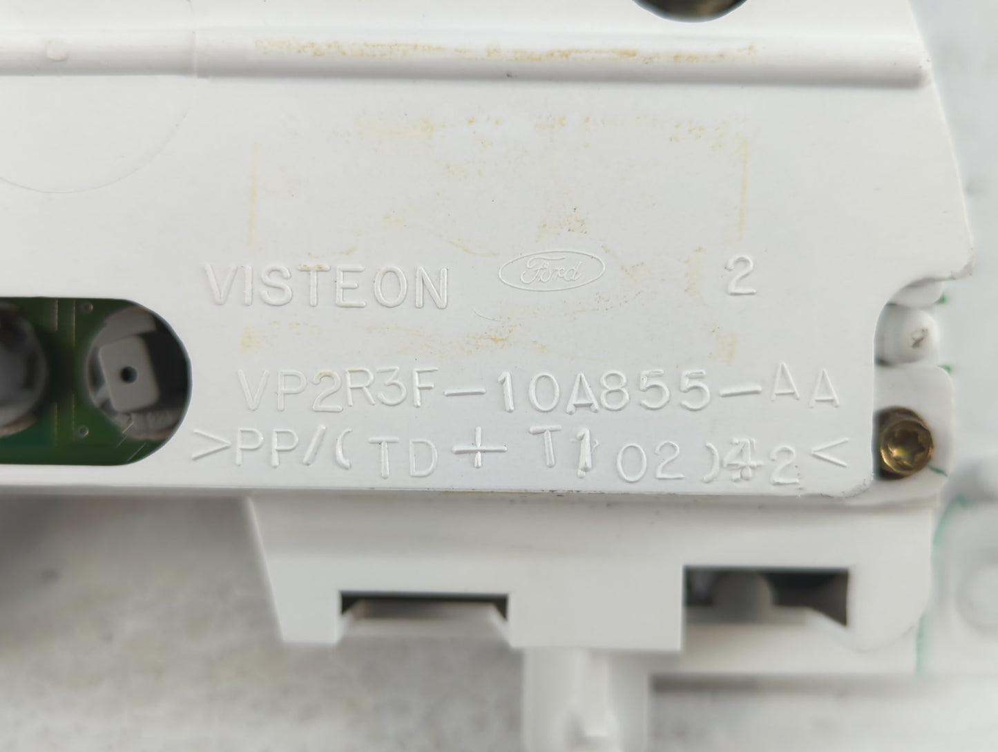 2001-2002 Ford Mustang Instrument Cluster Speedometer Gauges Fits Fits 2001 2002 OEM Used Auto Parts - Oemusedautoparts1.com