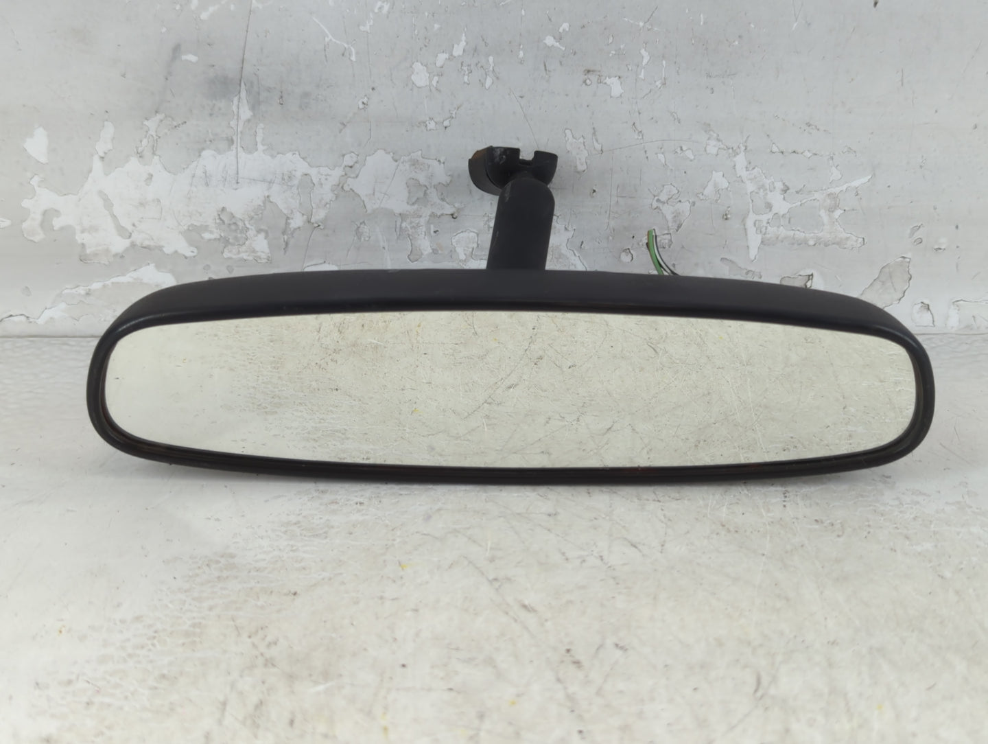 2001 Ford Mustang Interior Rear View Mirror Replacement OEM P/N:5 669 698 5 671 Fits OEM Used Auto Parts - Oemusedautoparts1
