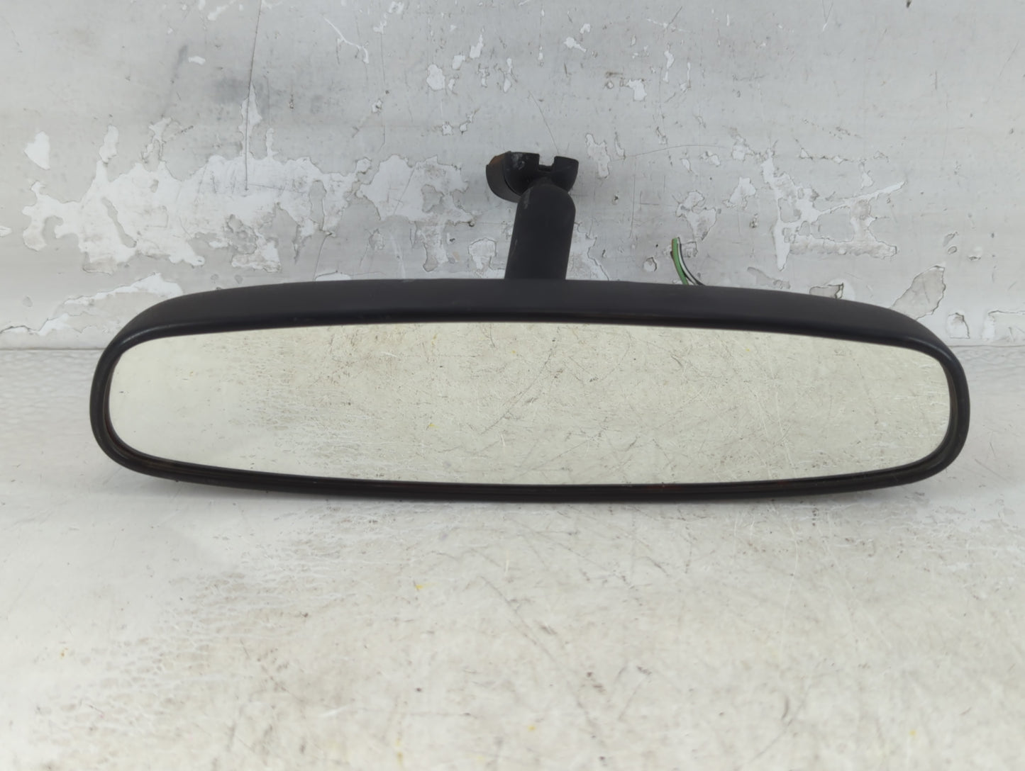 2001 Ford Mustang Interior Rear View Mirror Replacement OEM P/N:5 669 698 5 671 Fits OEM Used Auto Parts - Oemusedautoparts1