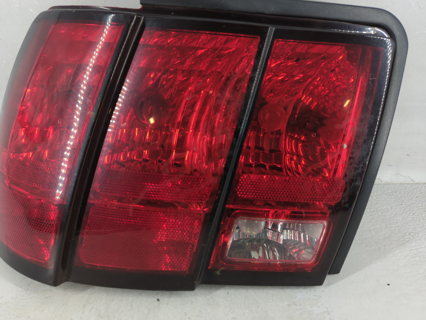2001 Ford Mustang Tail Light Assembly Driver Left OEM Fits OEM Used Auto Parts - Oemusedautoparts1.com