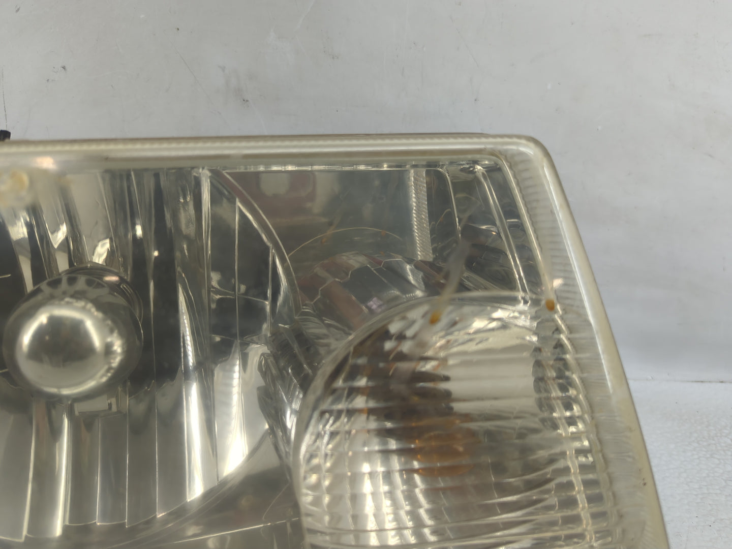 2001-2011 Ford Ranger Passenger Right Oem Head Light Headlight Lamp - Oemusedautoparts1.com
