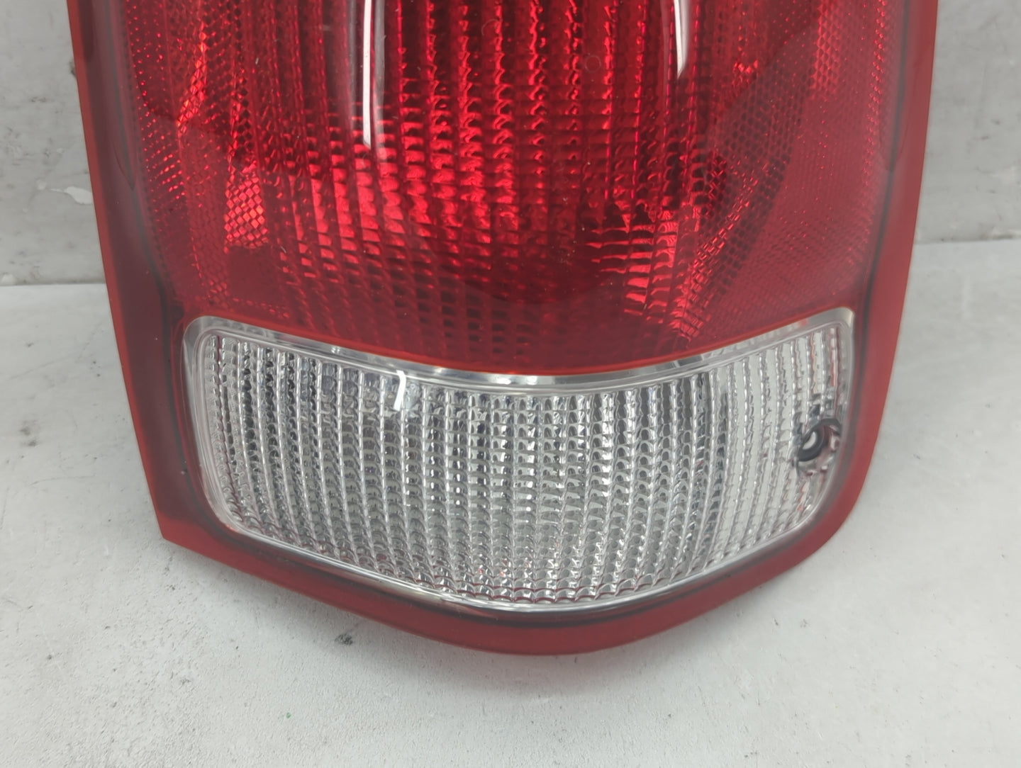 2001-2005 Ford Ranger Tail Light Assembly Passenger Right OEM P/N:F87X-13440-B Fits Fits 2001 2002 2003 2004 2005 OEM Used A