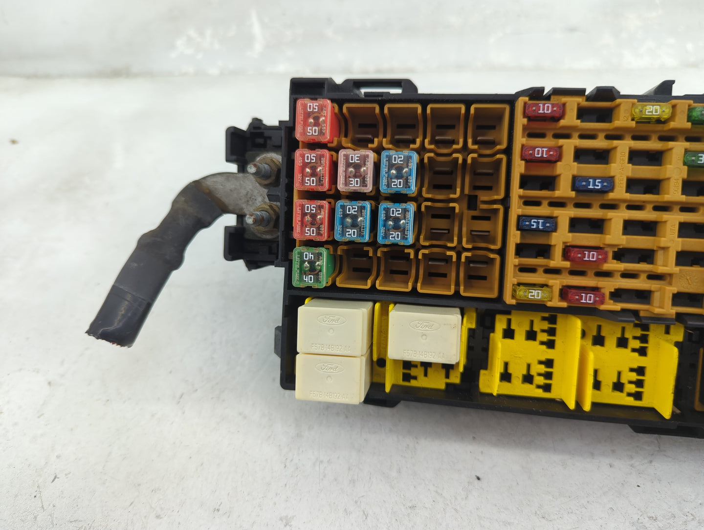 2000-2003 Ford Ranger Fusebox Fuse Box Panel Relay Module P/N:1L5T-14A075-AB UTA90188 Fits Fits 2000 2001 2002 2003 OEM Used