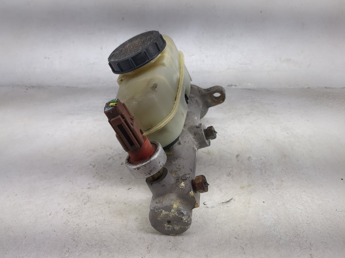 2001-2003 Ford Ranger Brake Master Cylinder 1491015 - Oemusedautoparts1.com