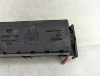 2000-2001 Ford Taurus Fusebox Fuse Box Panel Relay Module Fits Fits 2000 2001 OEM Used Auto Parts - Oemusedautoparts1.com