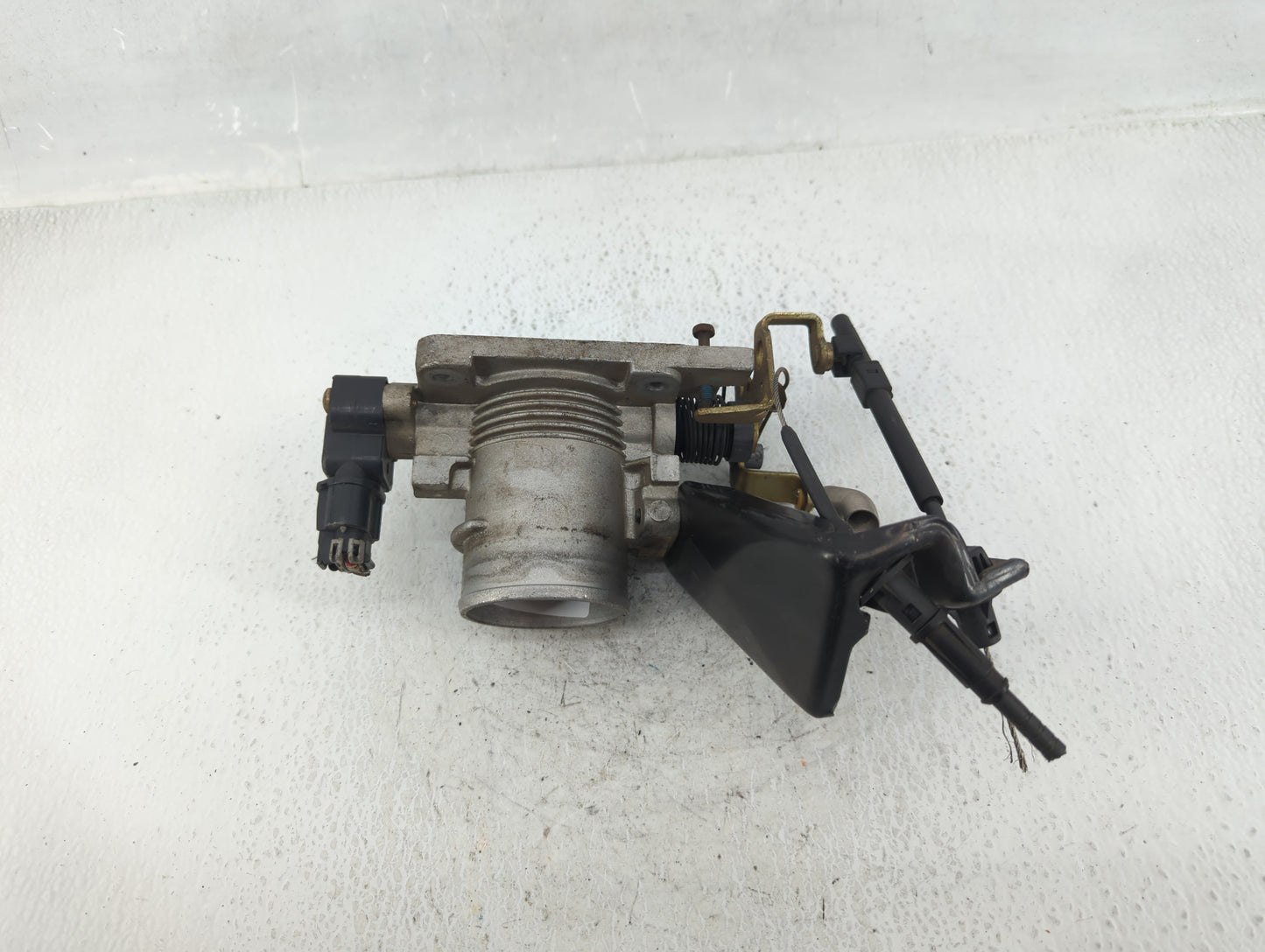 2000-2003 Ford Taurus Throttle Body Fits Fits 2000 2001 2002 2003 OEM Used Auto Parts - Oemusedautoparts1.com