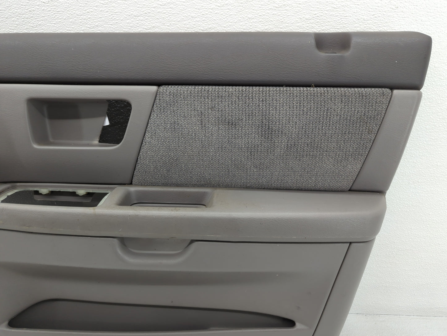 2001 Ford Taurus Front Right Passenger Interior Door Panel Trim Grey - Oemusedautoparts1.com