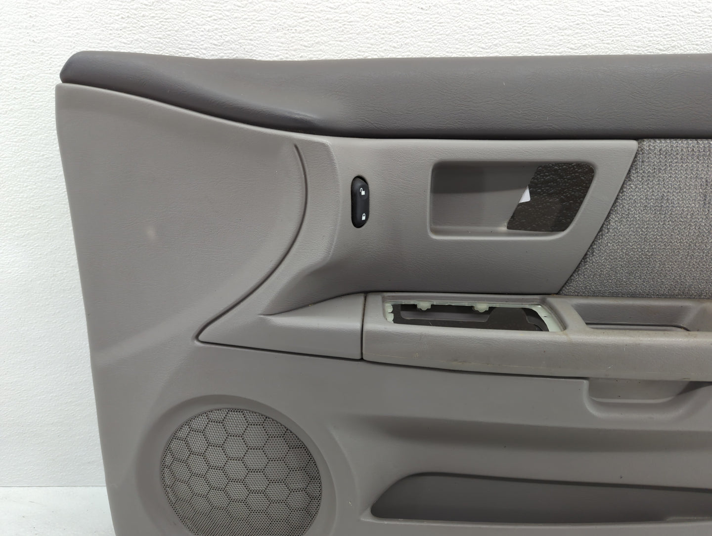 2001 Ford Taurus Front Right Passenger Interior Door Panel Trim Grey - Oemusedautoparts1.com