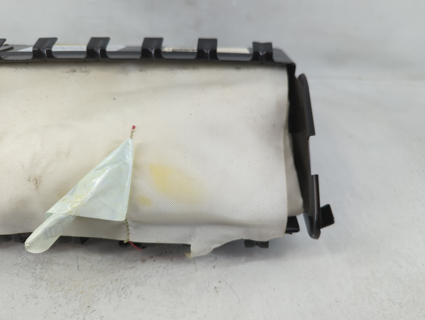 2000-2003 Ford Taurus Air Bag Passenger Right Dashboard OEM P/N:141 7636 Fits Fits 2000 2001 2002 2003 OEM Used Auto Parts -