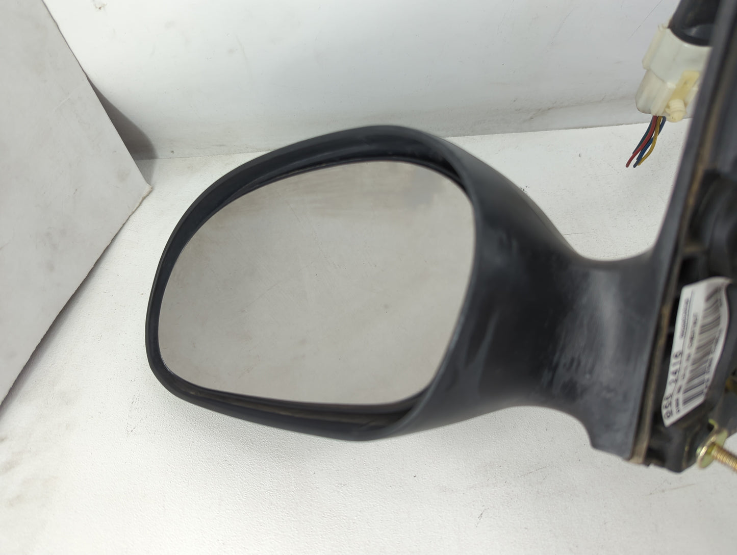 2000-2007 Ford Taurus Driver Side View Mirror - Left Door Mirror OEM Used - Oemusedautoparts1.com