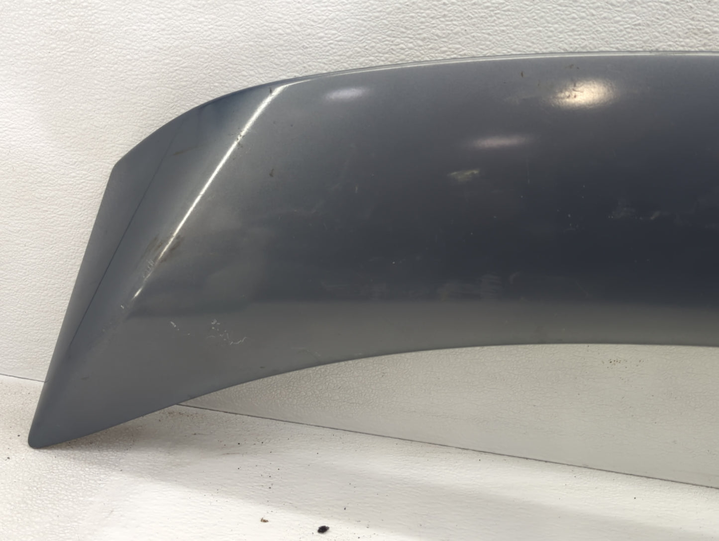 2000-2007 Ford Taurus Rear Spoiler Oem 926931 - Oemusedautoparts1.com