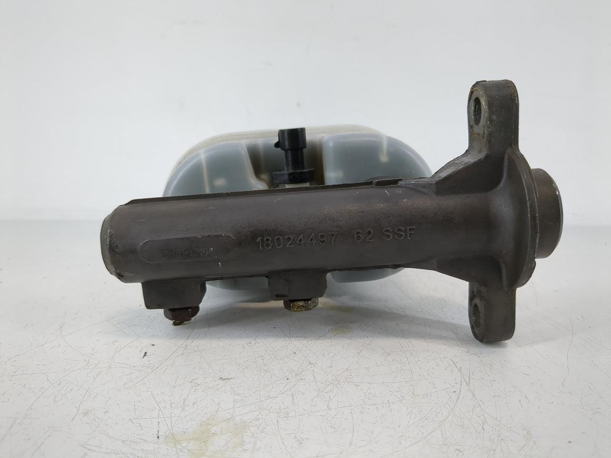 Gmc Chevrolet Brake Master Cylinder - Oemusedautoparts1.com