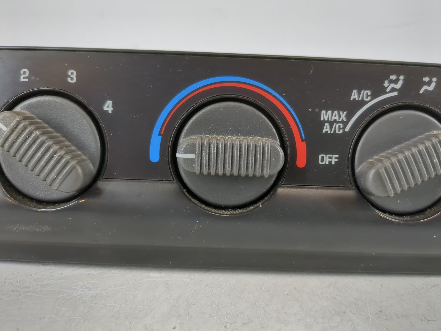 2001 Gmc Chevrolet Climate Control Module Temperature AC/Heater Replacement P/N:162505450309 Fits Fits 1999 2000 2002 2003 2