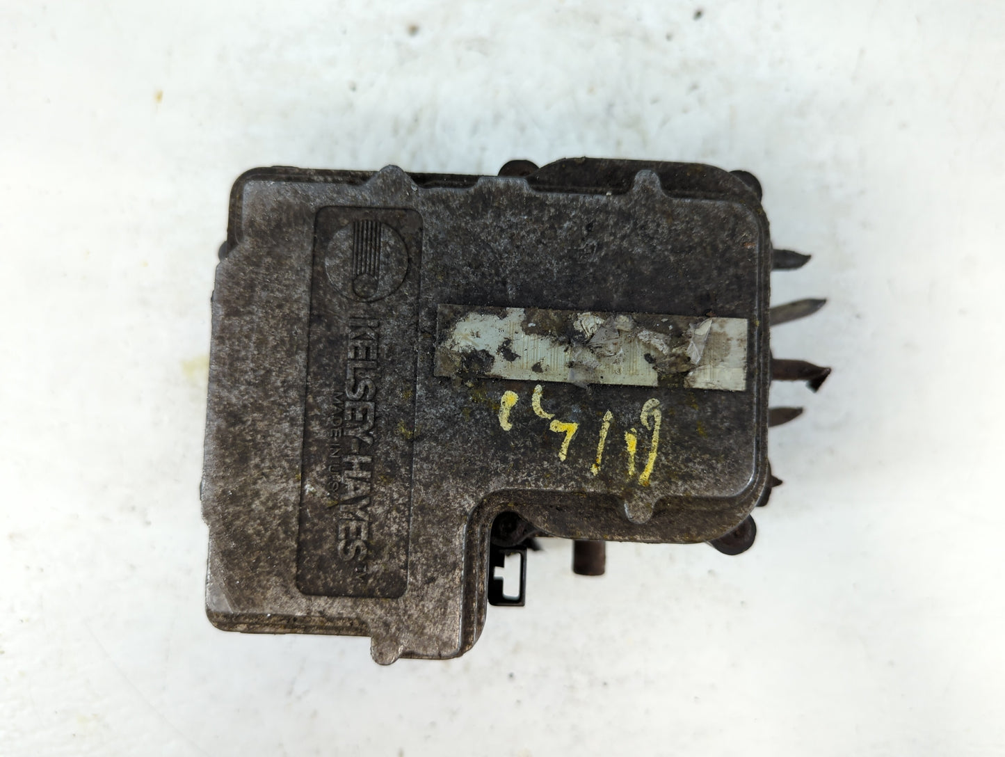 2001 Gmc Envoy ABS Pump Control Module Replacement P/N:G60U41Y Fits OEM Used Auto Parts - Oemusedautoparts1.com