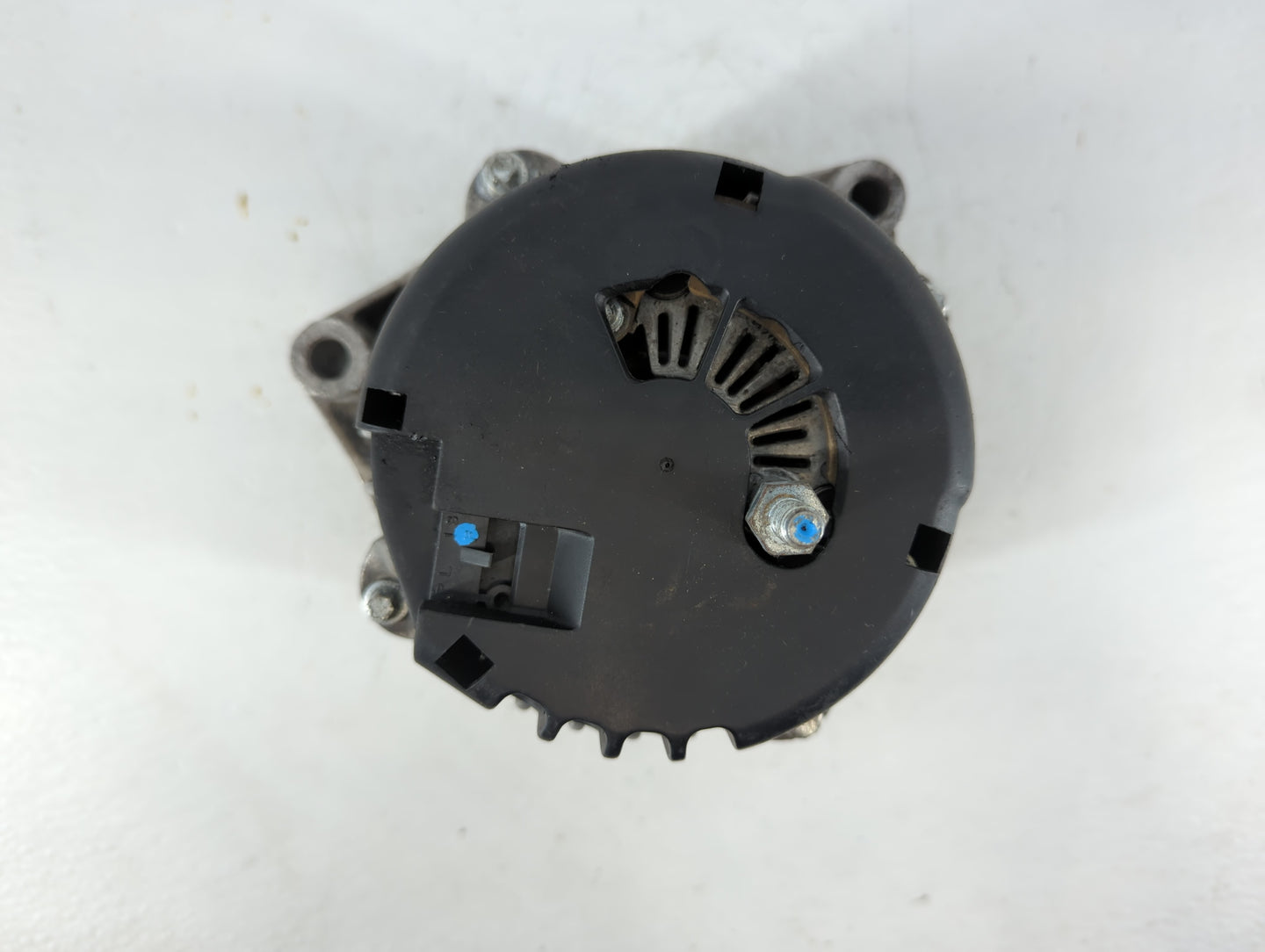 2001 Gmc S10 Blazer Alternator Replacement Generator Charging Assembly Engine OEM Fits Fits 2002 2003 2004 2005 OEM Used Aut