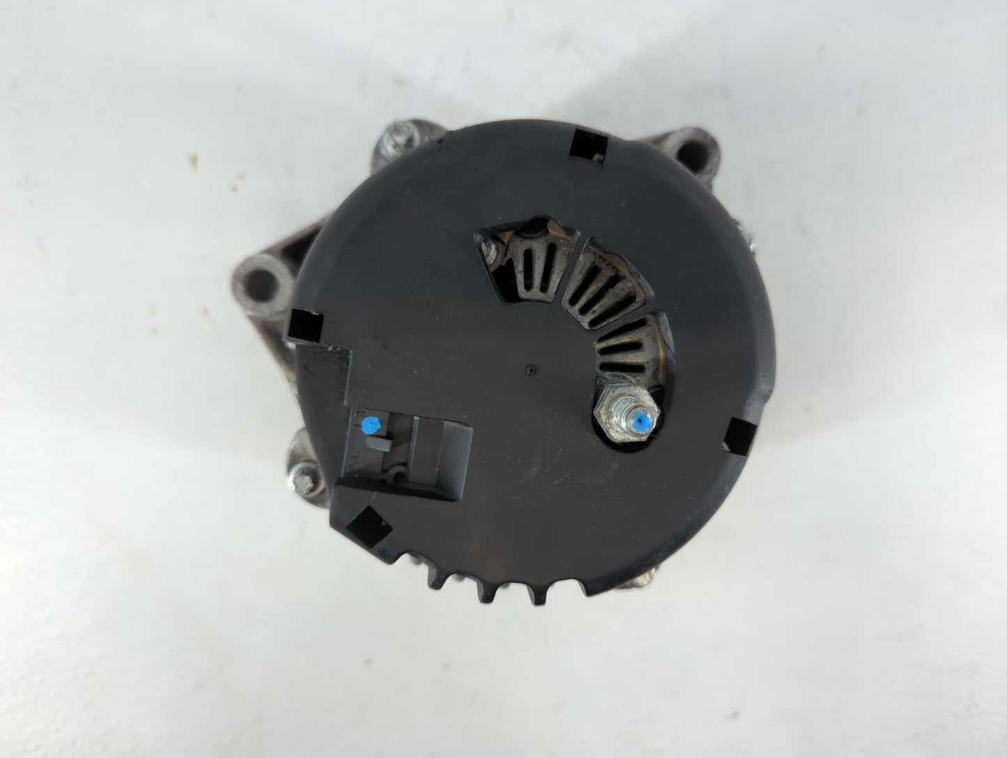 2001 Gmc S10 Blazer Alternator Replacement Generator Charging Assembly Engine OEM Fits Fits 2002 2003 2004 2005 OEM Used Aut