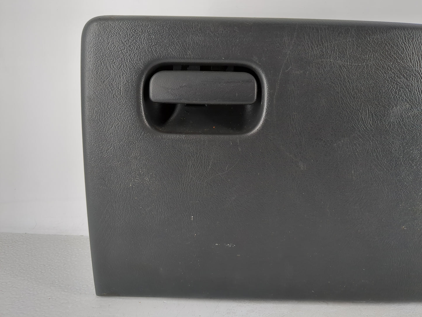 2001 Gmc S15 Jimmy Passenger Glove Box Door Storage Compartment - Oemusedautoparts1.com