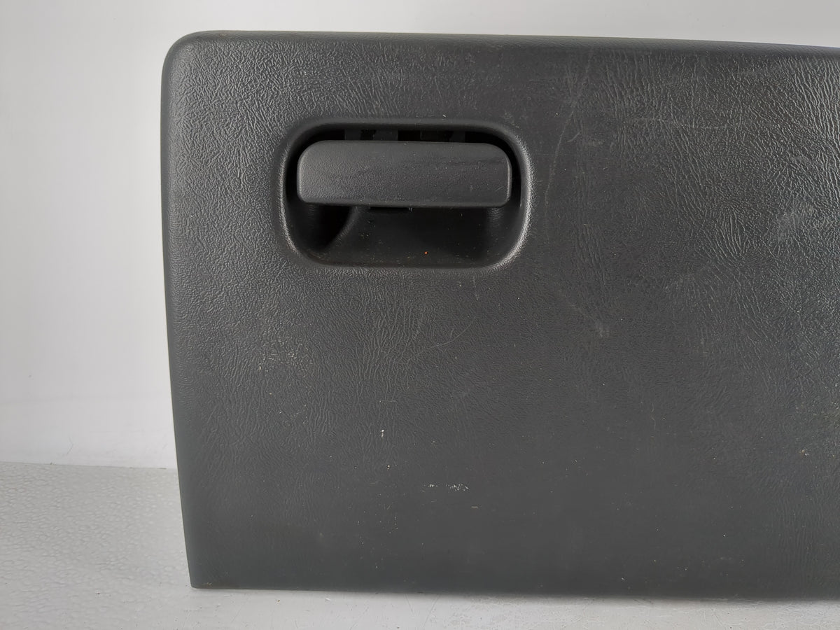 2001 Gmc S15 Jimmy Passenger Glove Box Door Storage Compartment - Oemusedautoparts1.com