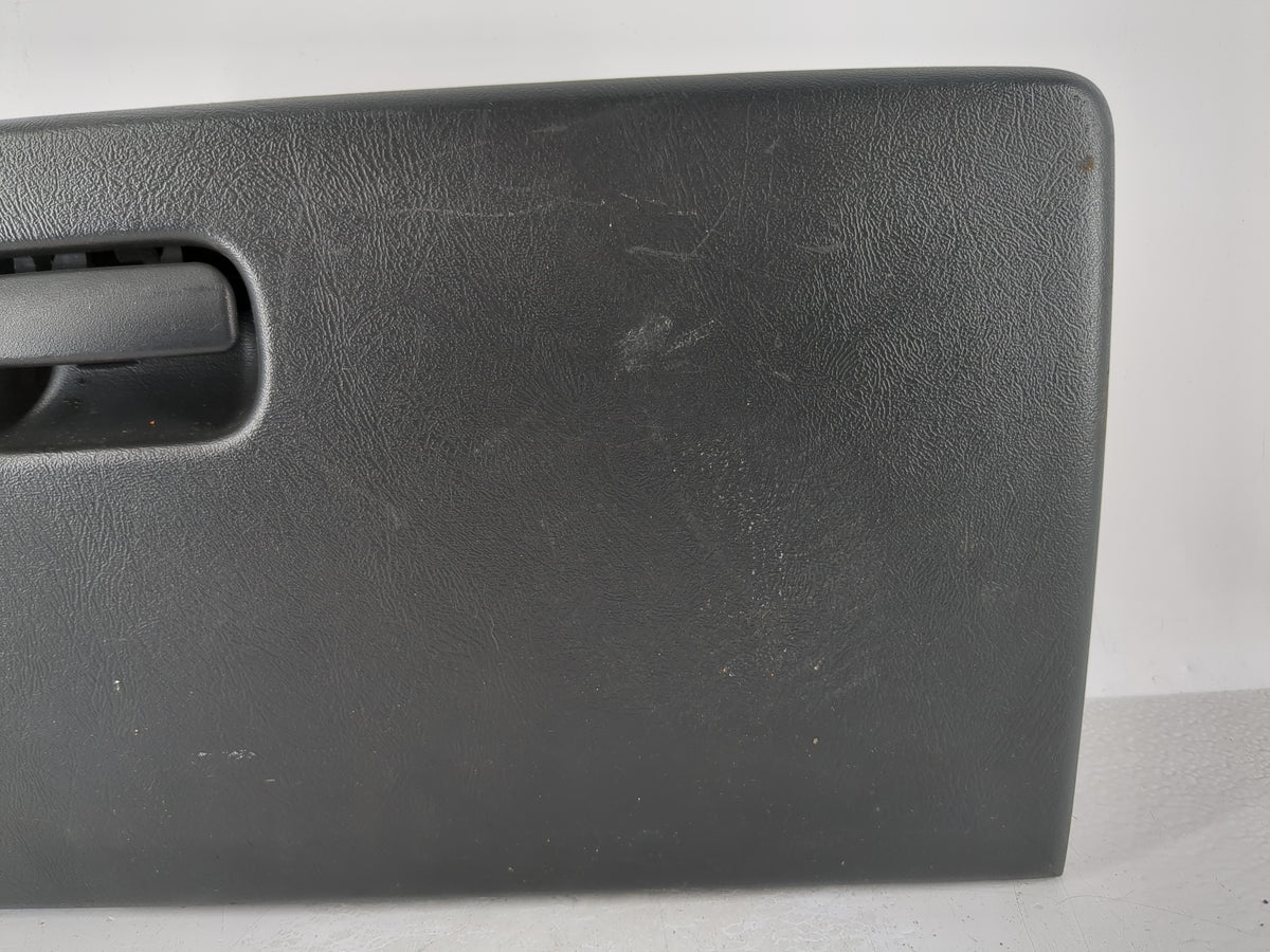 2001 Gmc S15 Jimmy Passenger Glove Box Door Storage Compartment - Oemusedautoparts1.com