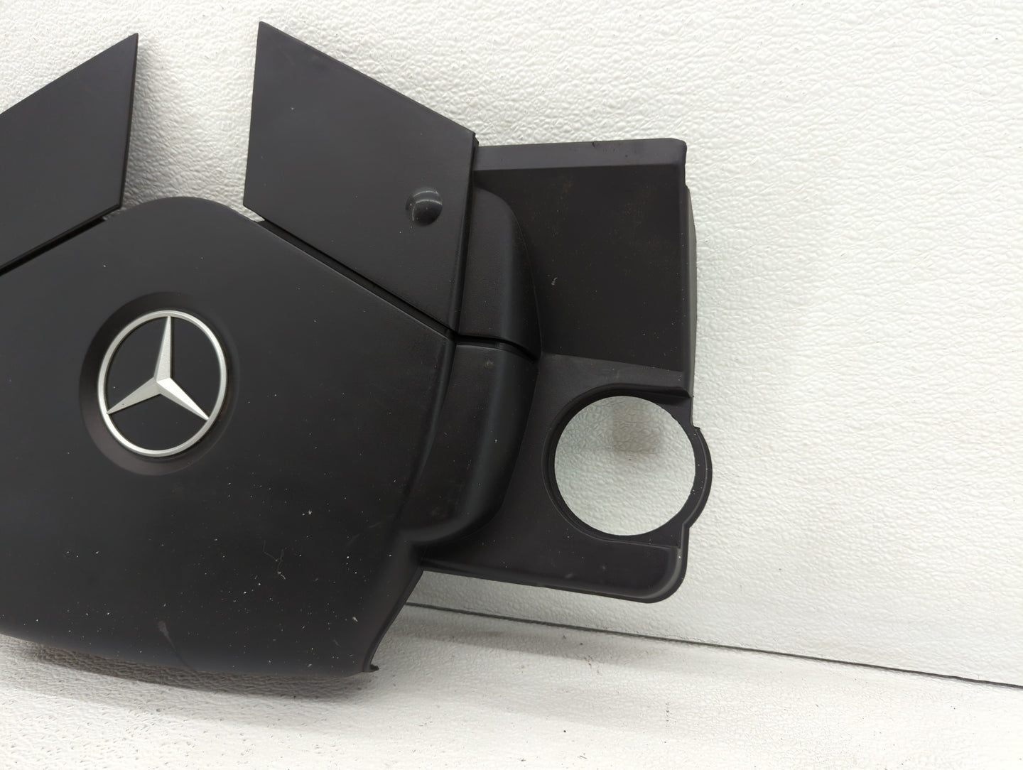 2001 Gmc S300 Engine Cover - Oemusedautoparts1.com