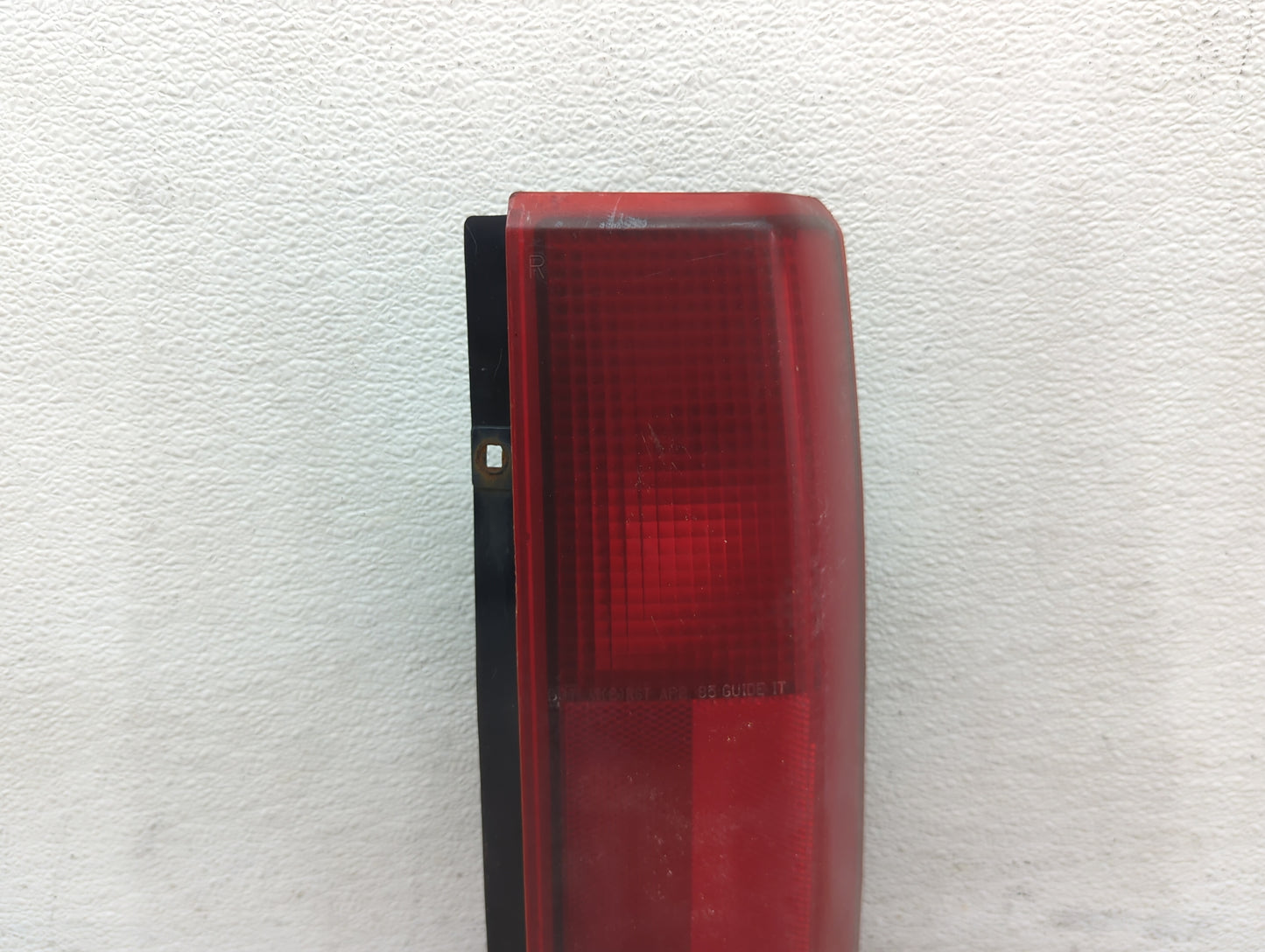 1985-2005 Gmc Safari Tail Light Assembly Passenger Right OEM Fits OEM Used Auto Parts - Oemusedautoparts1.com