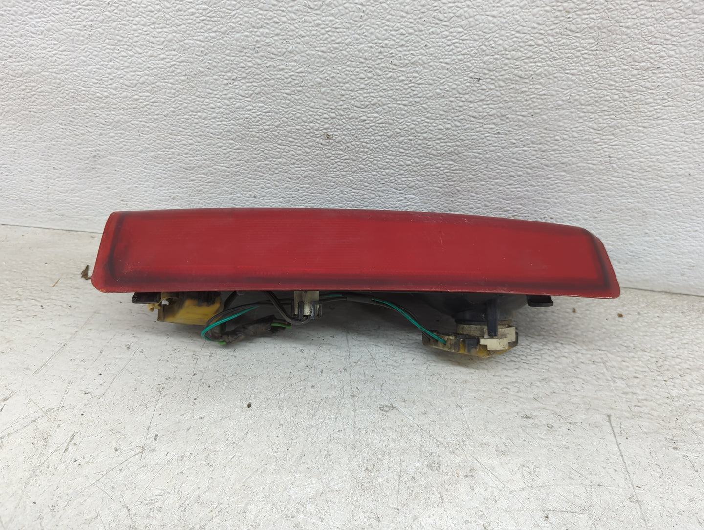 1985-2005 Gmc Safari Tail Light Assembly Passenger Right OEM Fits OEM Used Auto Parts - Oemusedautoparts1.com
