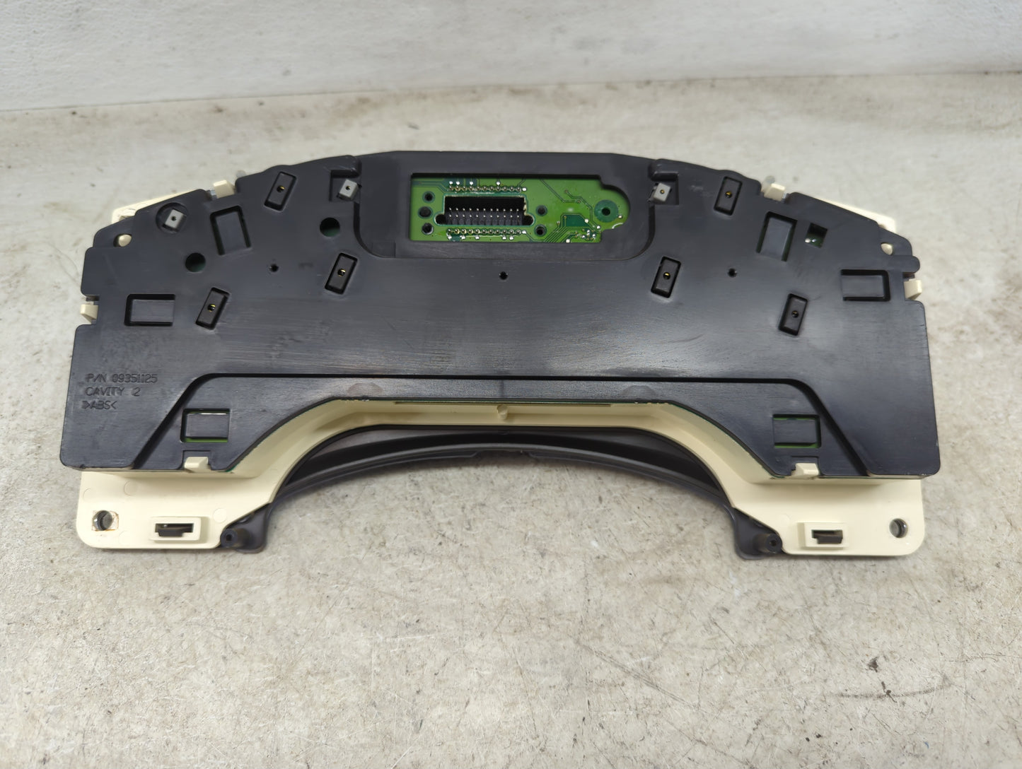 2000-2005 Gmc Safari Instrument Cluster Speedometer Gauges P/N:16255825 Miles:1K Fits Fits 2000 2001 2002 2003 2004 2005 OEM