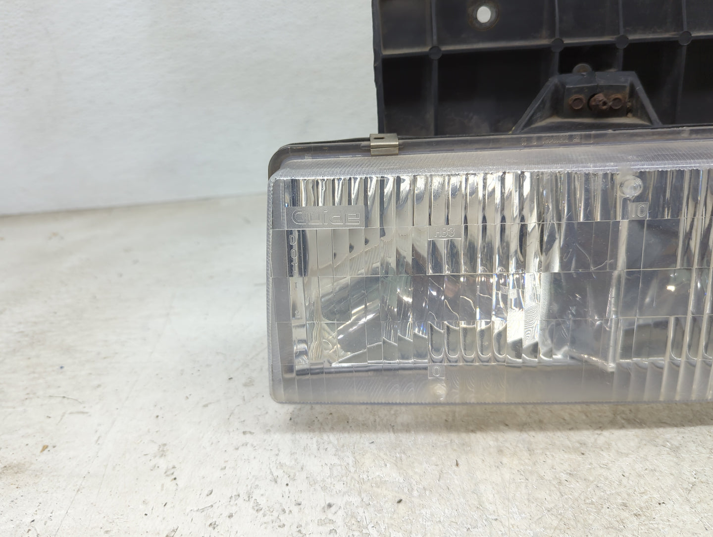 1995-2005 Gmc Safari Driver Left Oem Head Light Headlight Lamp - Oemusedautoparts1.com