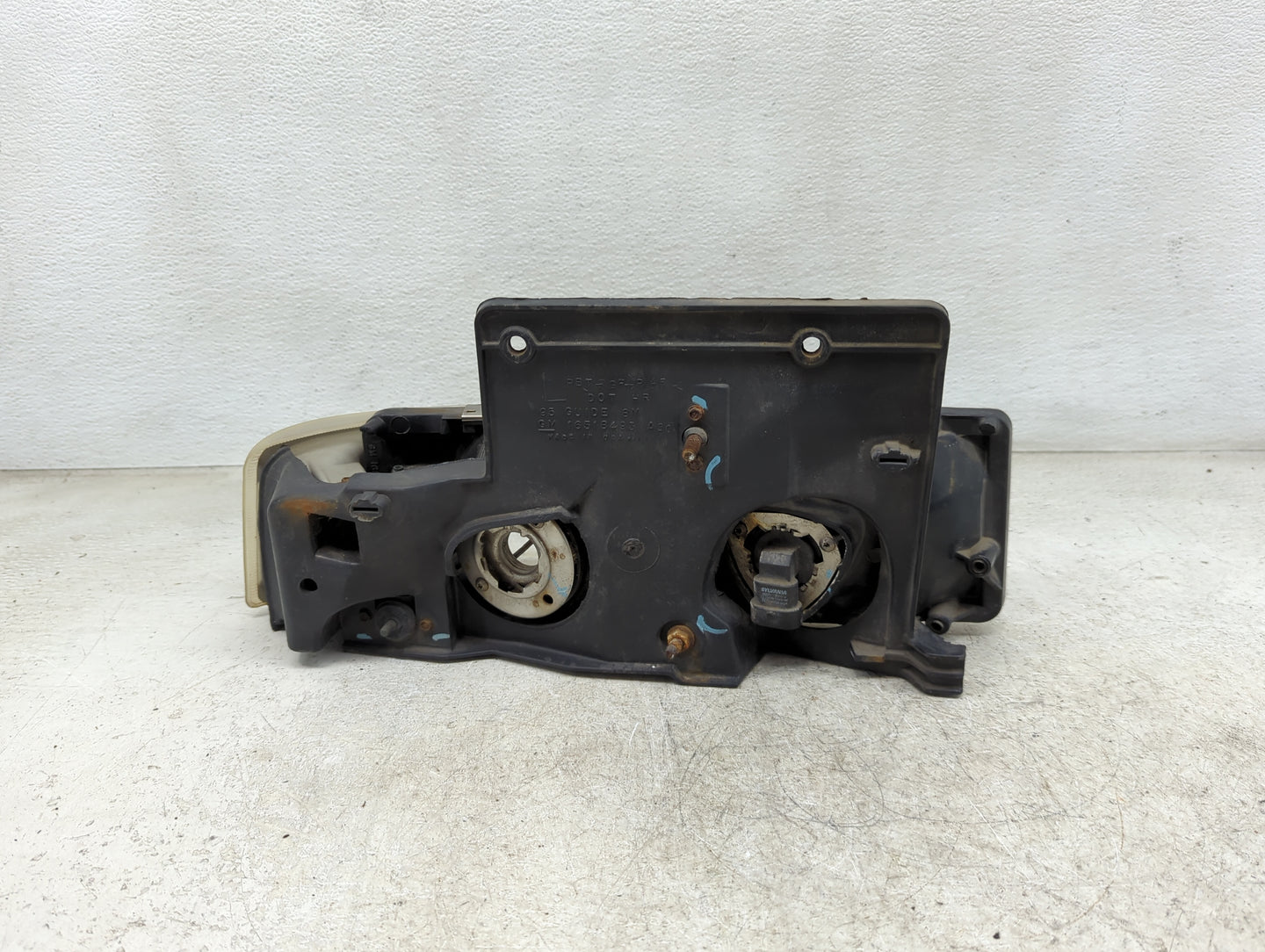 1995-2005 Gmc Safari Driver Left Oem Head Light Headlight Lamp - Oemusedautoparts1.com