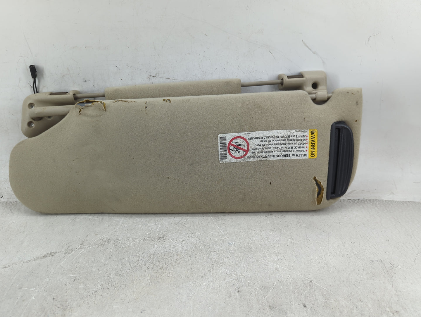 2000-2005 Gmc Safari Sun Visor Shade Replacement Passenger Right Mirror Fits Fits 2000 2001 2002 2003 2004 2005 OEM Used Aut