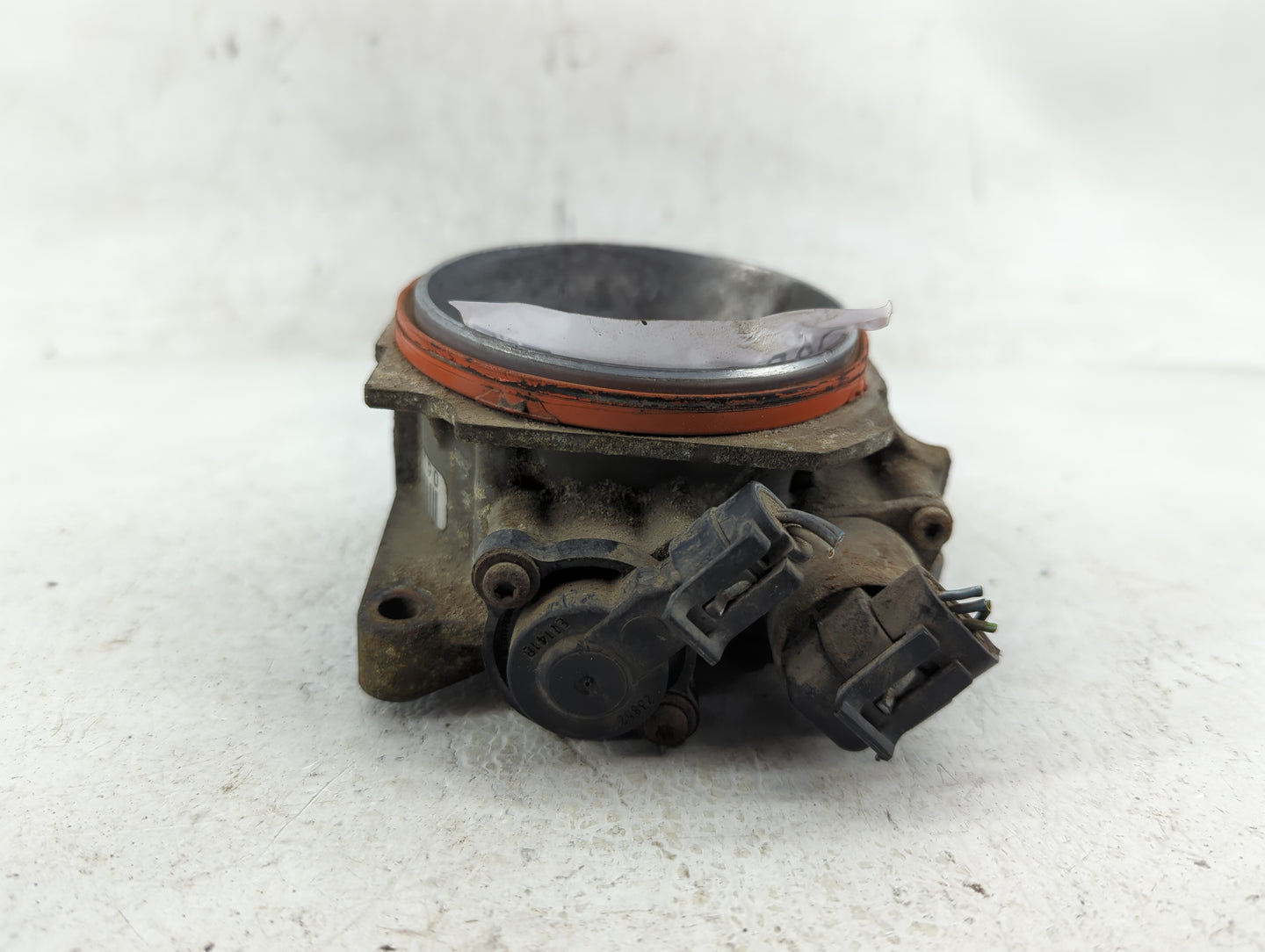 2001-2002 Gmc Savana 2500 Throttle Body P/N:12595276 Fits Fits 2000 2001 2002 OEM Used Auto Parts - Oemusedautoparts1.com