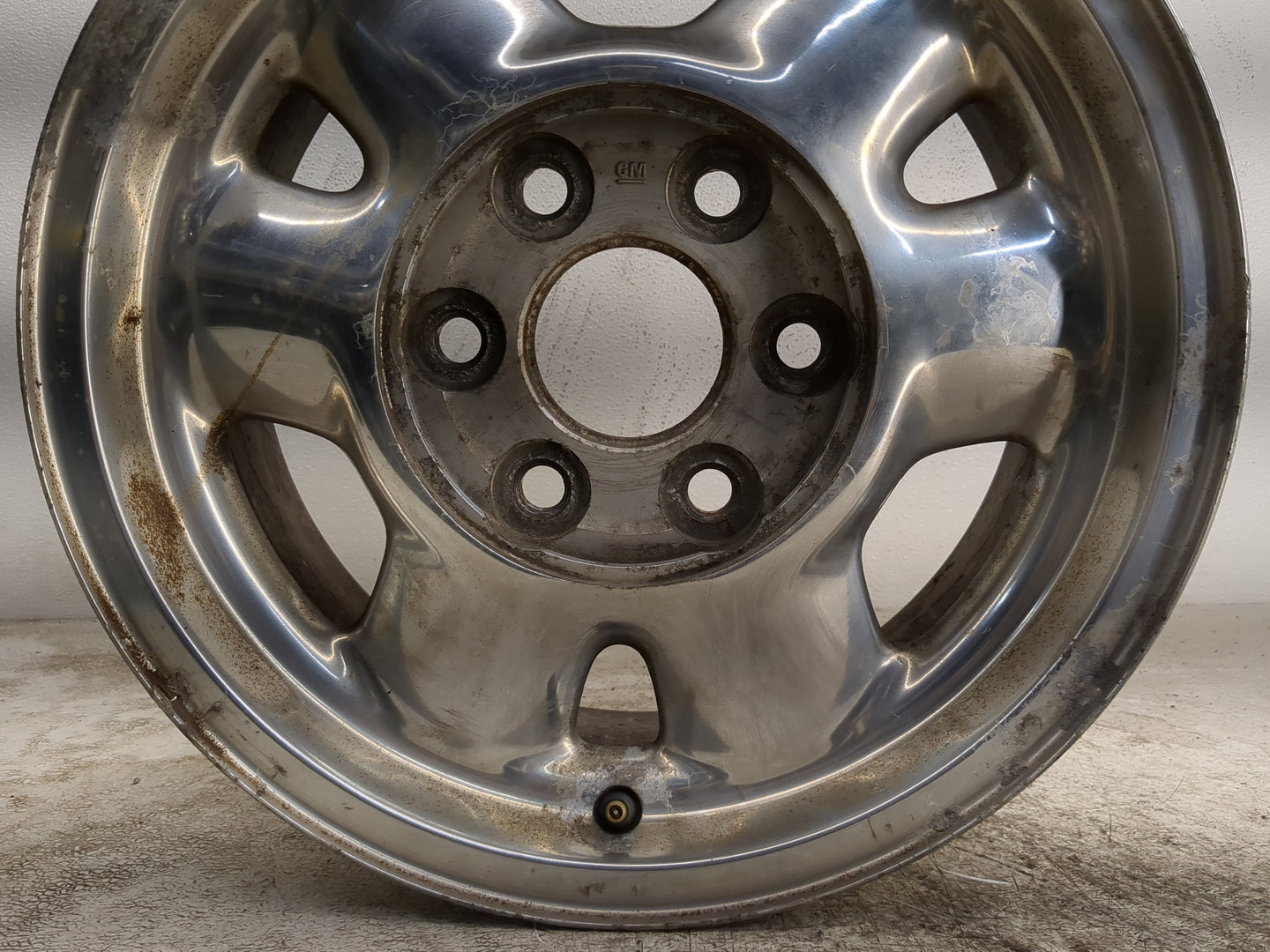 1999-2003 Gmc Sierra 1500 Oem Wheel Rim 1211561 - Oemusedautoparts1.com