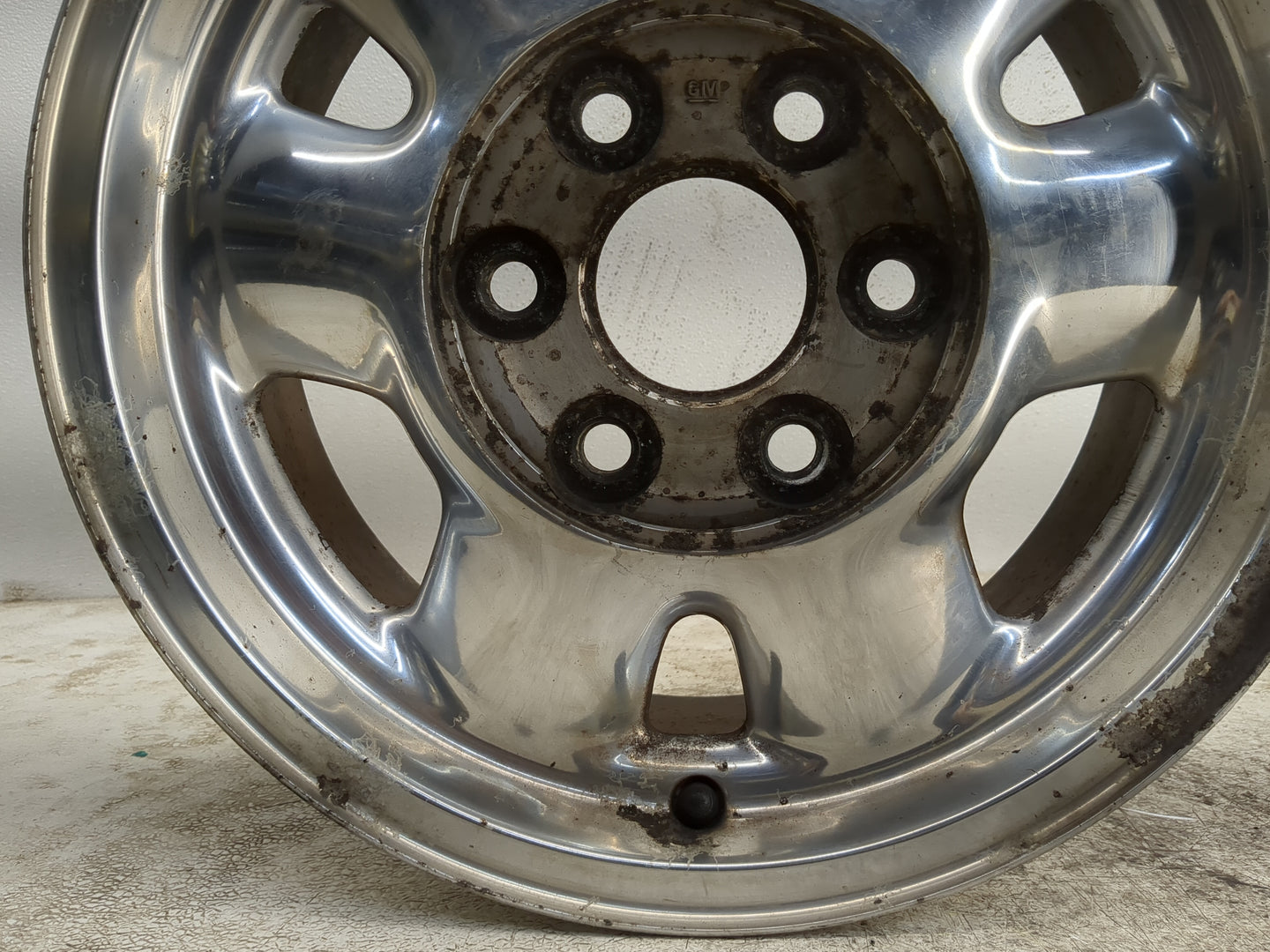 1999-2003 Gmc Sierra 1500 Oem Wheel Rim 1211563 - Oemusedautoparts1.com