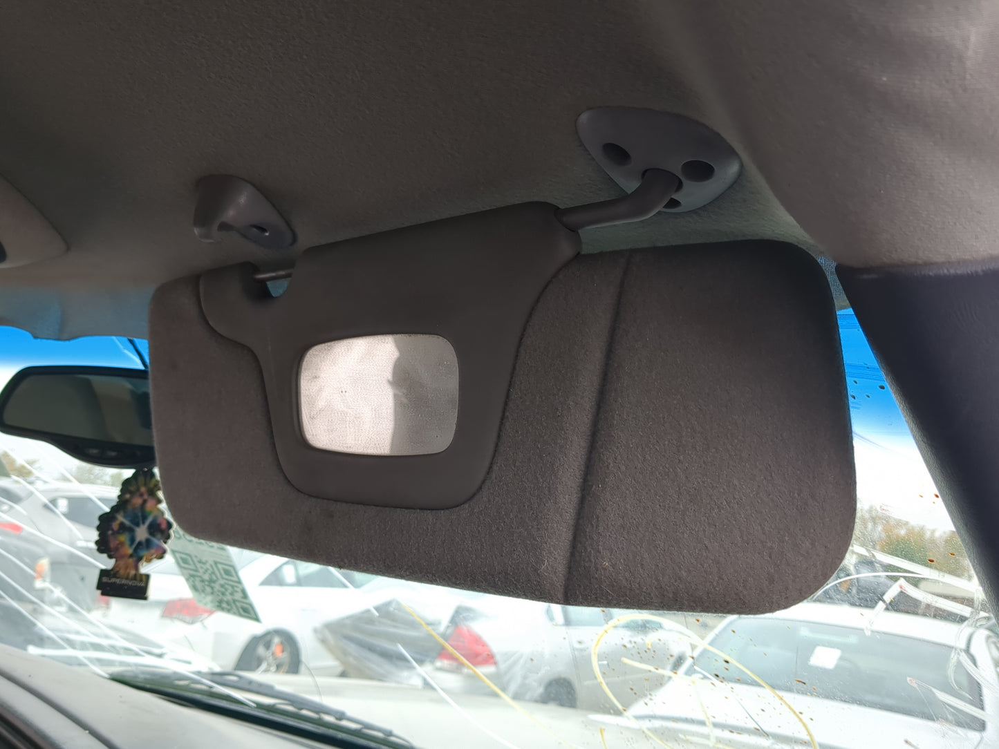 2000-2002 Gmc Sierra 1500 Sun Visor Shade Replacement Passenger Right Mirror Fits Fits 2000 2001 2002 OEM Used Auto Parts - 