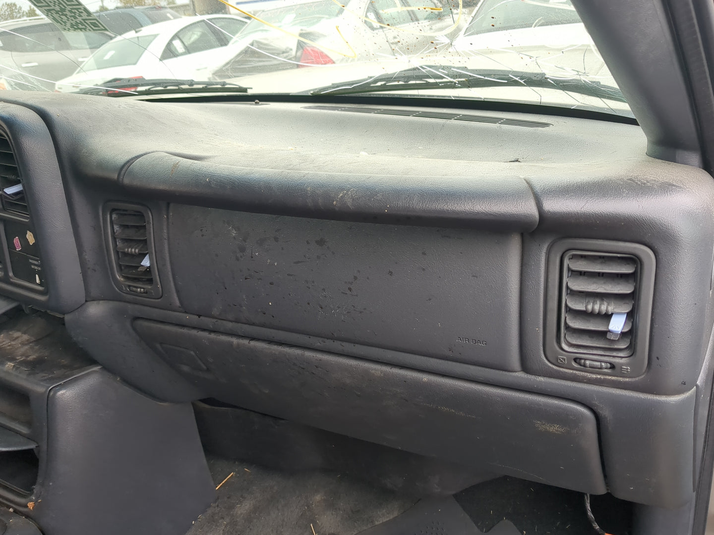 2000-2003 Gmc Sierra 1500 Air Bag Passenger Right Dashboard OEM Fits Fits 2000 2001 2002 2003 OEM Used Auto Parts - Oemuseda