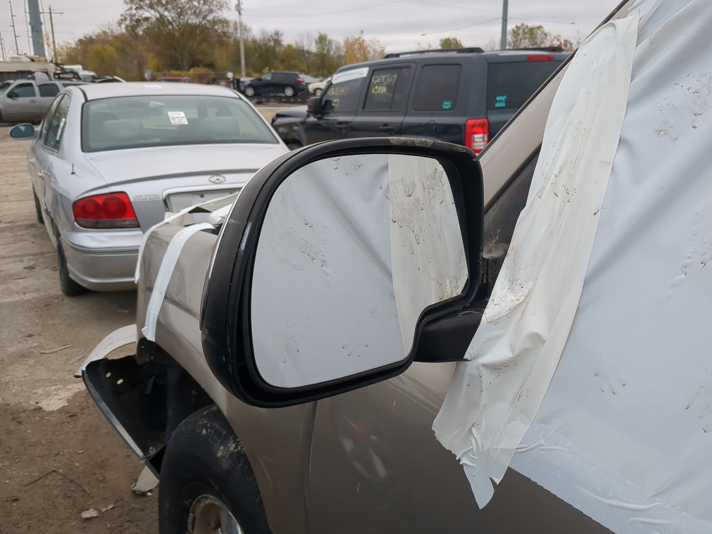1999-2002 Gmc Sierra 1500 Driver Side View Mirror - Left Door Mirror OEM Used - Oemusedautoparts1.com