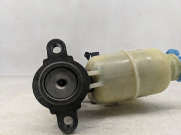 1999-2002 Gmc Sierra 1500 Brake Master Cylinder 1310783