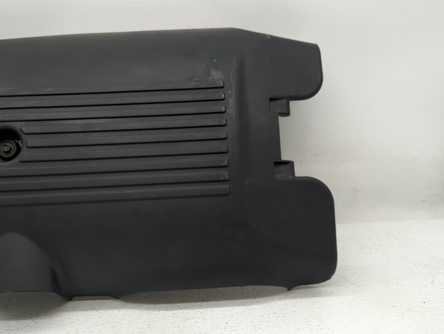 2001 Gmc Sierra 1500 Engine Cover - Oemusedautoparts1.com