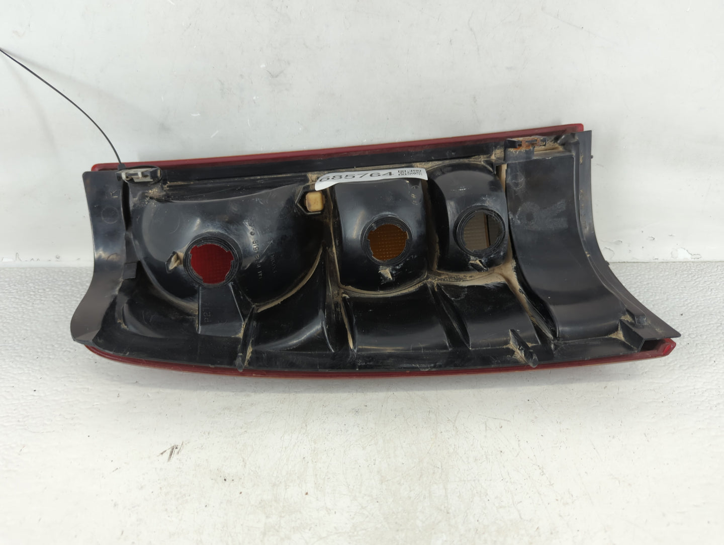 1999-2003 Gmc Sierra 1500 Tail Light Assembly Passenger Right OEM P/N:16524824 16524516 Fits Fits 1999 2000 2001 2002 2003 O