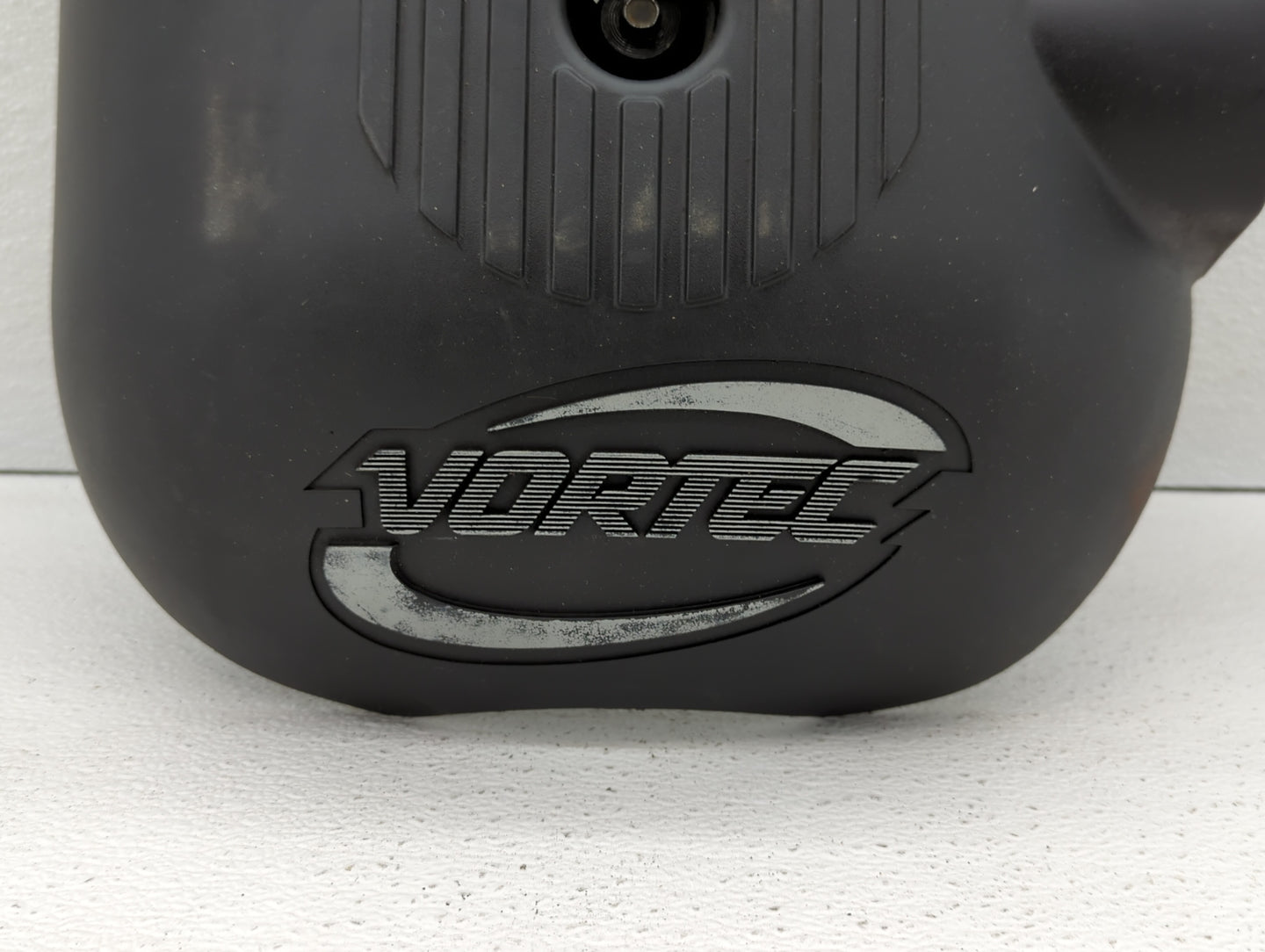 2001 Gmc Sierra 2500 Engine Cover - Oemusedautoparts1.com