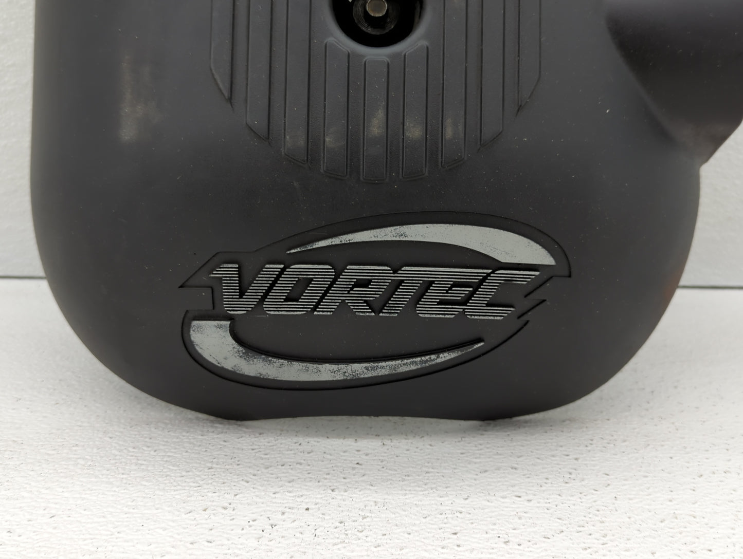 2001 Gmc Sierra 2500 Engine Cover - Oemusedautoparts1.com